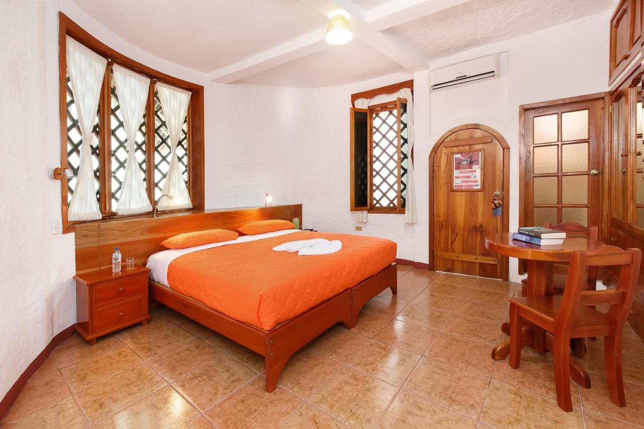 Hotel Mainao Пуерто Айора Екстериор снимка